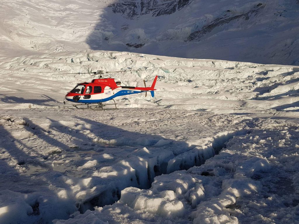 Damai Sarki Sherpa, Pasang Norbu Sherpa, Maurizio Folini, Everest, alpinismo, ottomila, cronaca