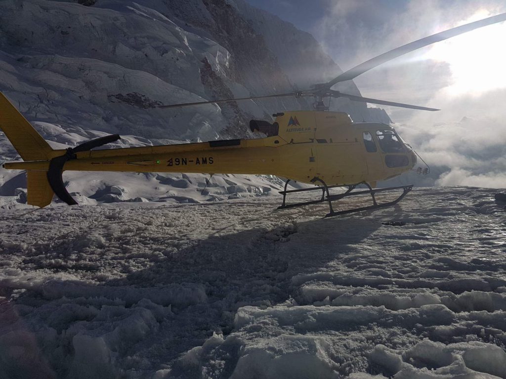 Damai Sarki Sherpa, Pasang Norbu Sherpa, Maurizio Folini, Everest, alpinismo, ottomila, cronaca