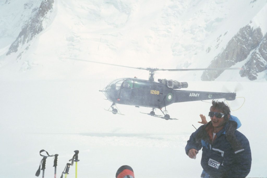 Agostino Da Polenza, nel 1985, a Campo 1 dei gasherbrum
