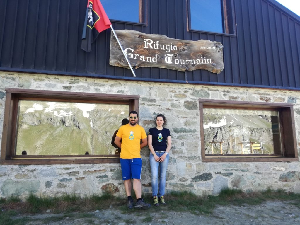Massimo e Ylenia gestori del rifugio Grand Tournalin
