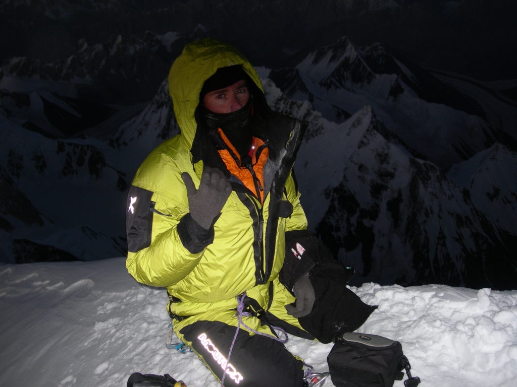 Marco Confortola in vetta al K2. Foto Archivio Confortola