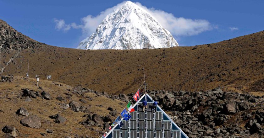 Laboratorio Piramide, Giampietro Verza, CNR, Everest, ricerca
