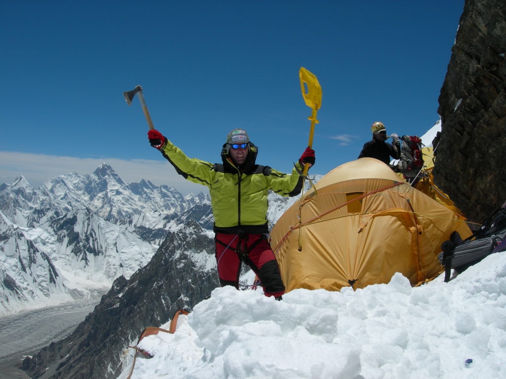 Marco Confortola al campo 2 del K2