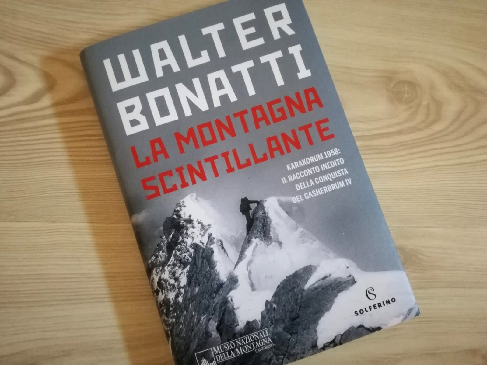 Walter Bonatti, Gasherbrum IV, la montagna scintillante, Solferino, libri