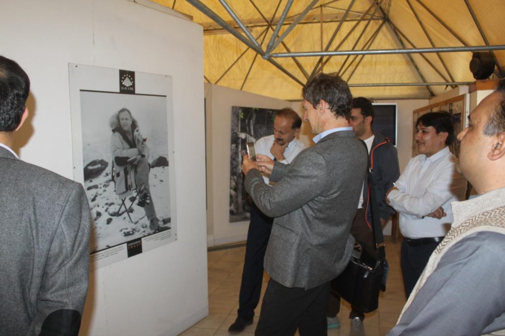 Everest, Pakistan, EvK2CNR