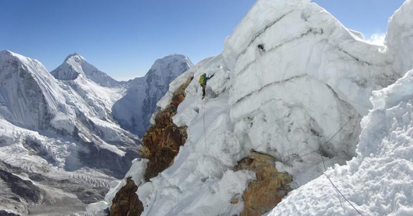 Drangna-Ri, Himalaya, Nepal, prima ascensione, alpinismo, cresta Sud Ovest, Mikel Zabalza, Alberto Fernandez, Iñaki Araquistain, Joseba Larrañag