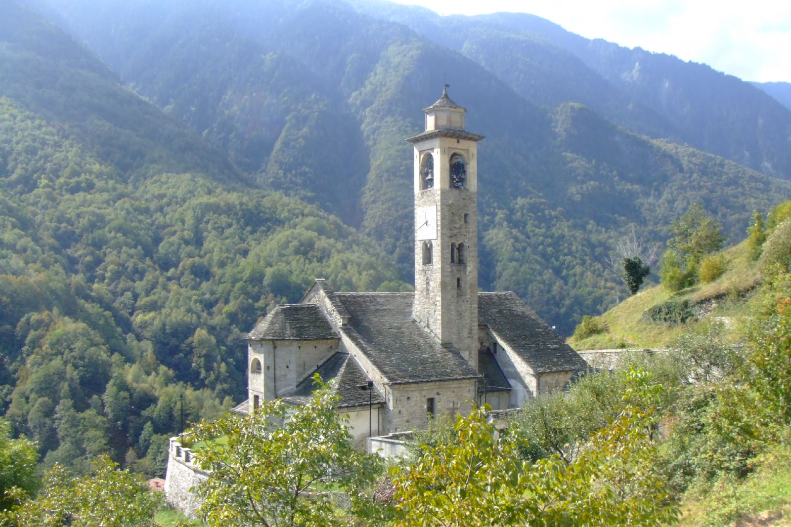 montagna, spopolamento, case a 1 euro