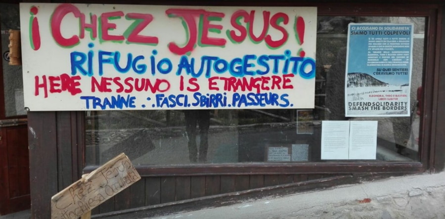 Photo of Sgomberato il rifugio Chez Jesus, ma la marcia dei migranti continua