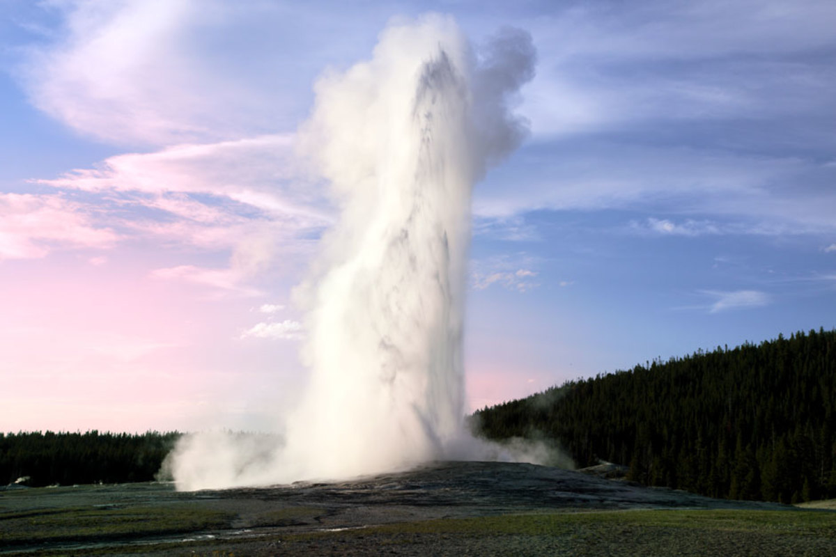 yellowstone, geyser, ear spring, USA, eruzione, national park, caldara