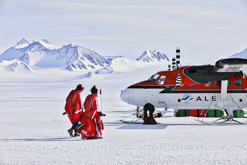 Heather Swan, skydiving, tuta alare, Antartide