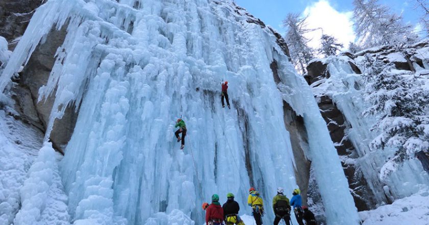 Cascate di ghiaccio, UVGAM, Cogne, Soccorso Alpino, Guide Alpine, ghiacciatori