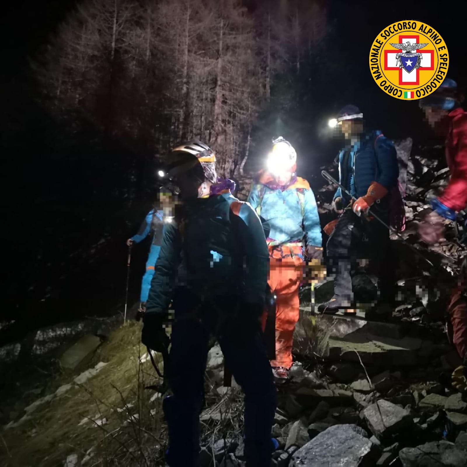 Cogne, cascata di ghiaccio, soccorso alpino valdostano
