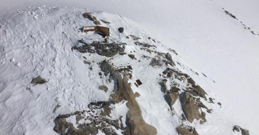 Mittelaletschbiwak, bivacco, Svizzera, CAS, valanga, Aletschhorn