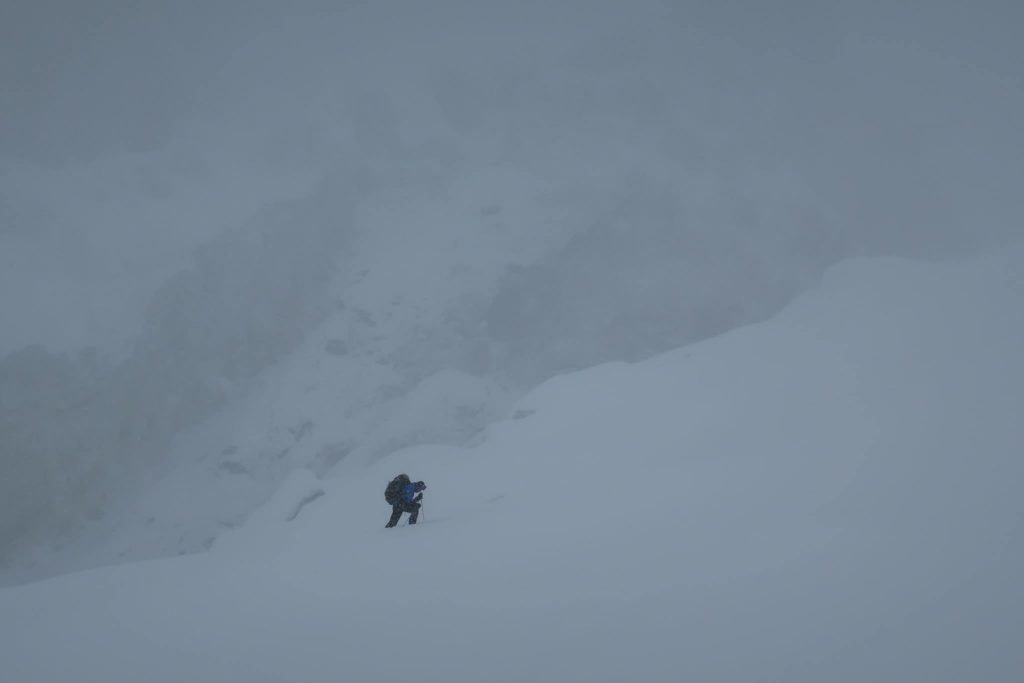 Nella nebbia al Nanga Parbat. Foto @ Daniele Nardi