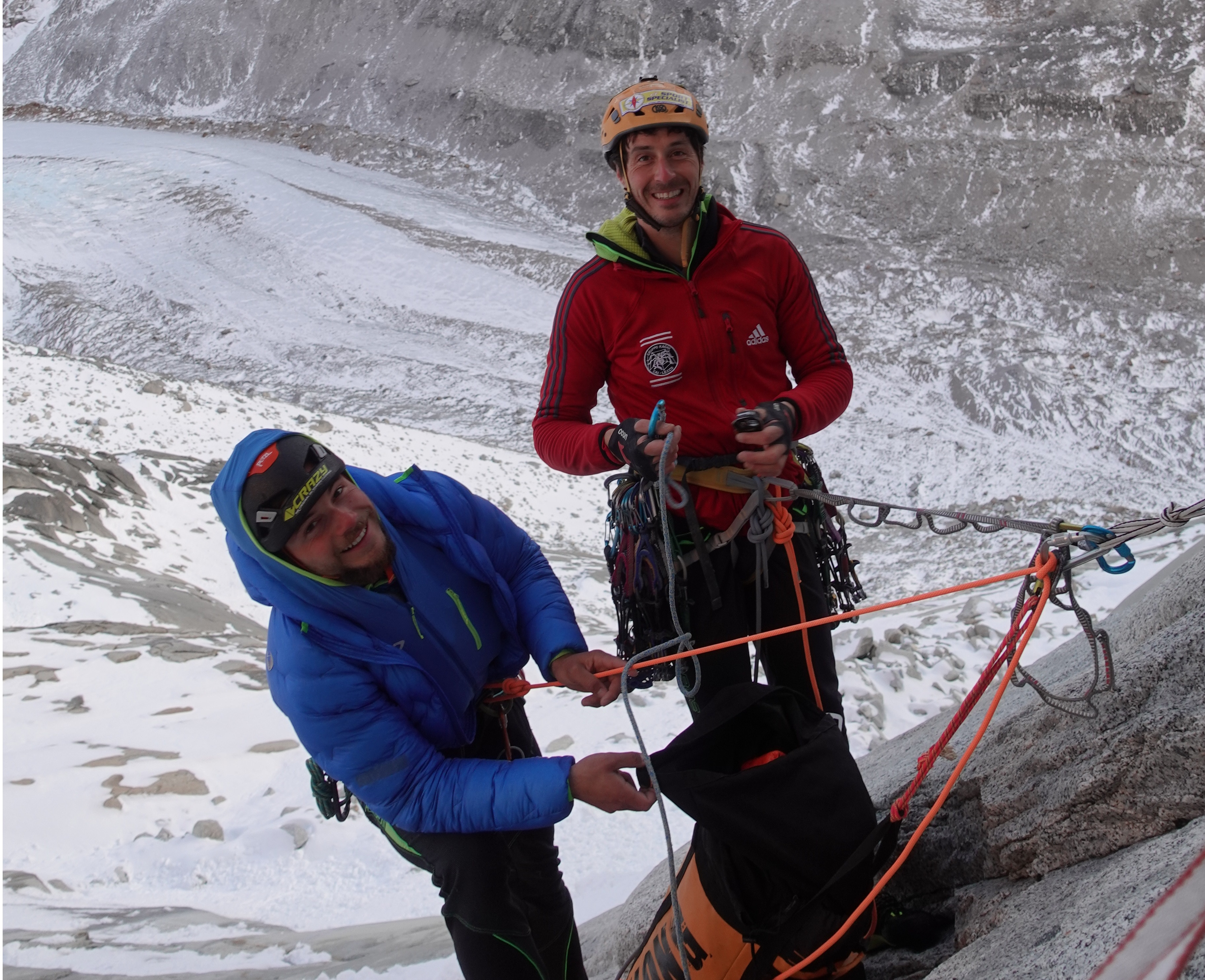 Matteo Pasquetto e Matteo Della Bordella in un attimo di pausa
