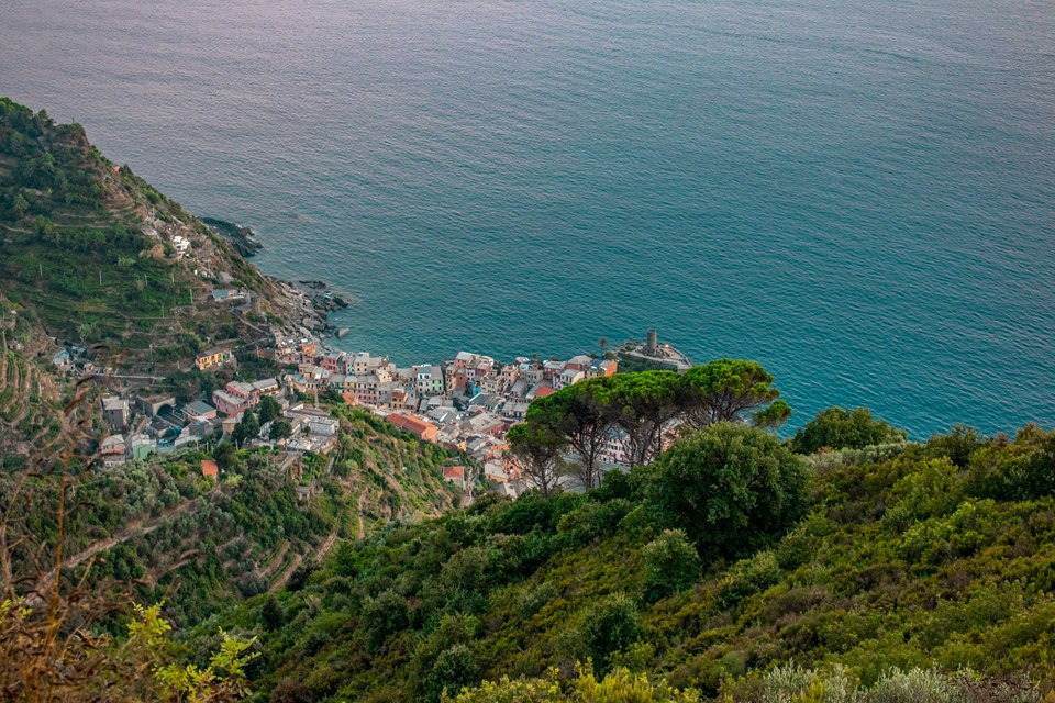 Parco Cinque Terre, sentieri, infradito, sanzioni, turismo, sicurezza