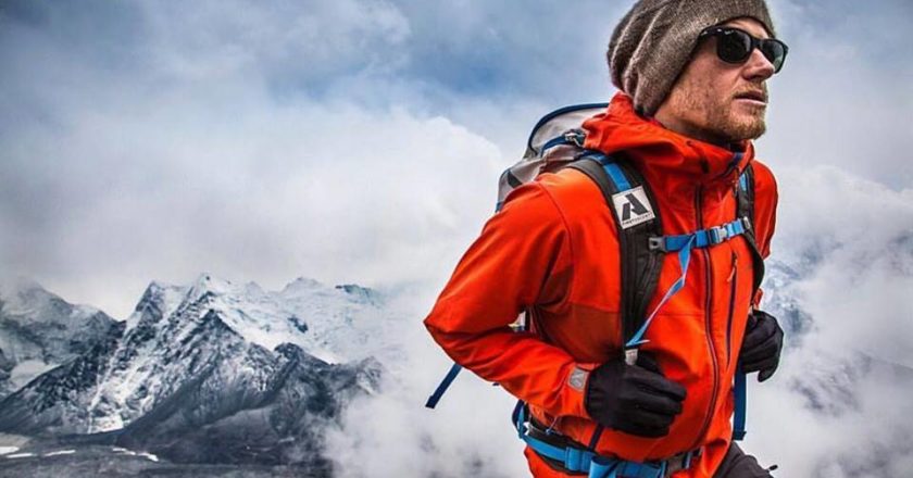 Cory Richards, Esteban Mena, Everest, parete Nord, stile alpino