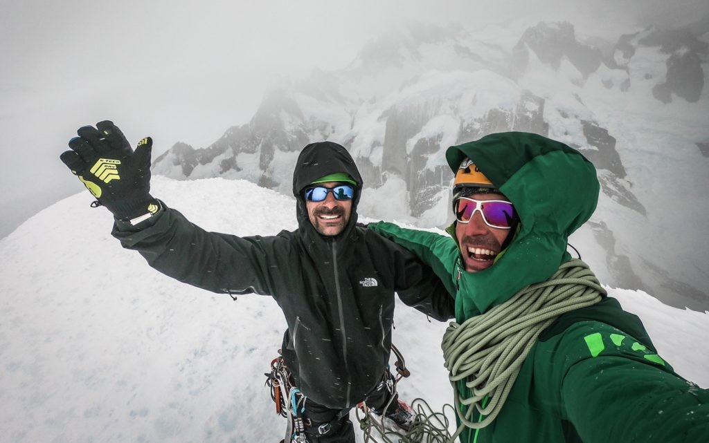 Nicola e Matteo in vetta al Cerro Torre. Foto archivio Della Bordella