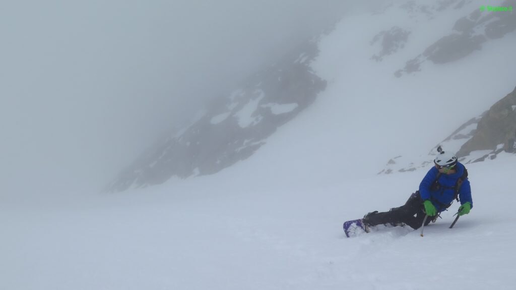 Pietro Marzorati in discesa dalla poco frequentata parete Ovest del Bernina