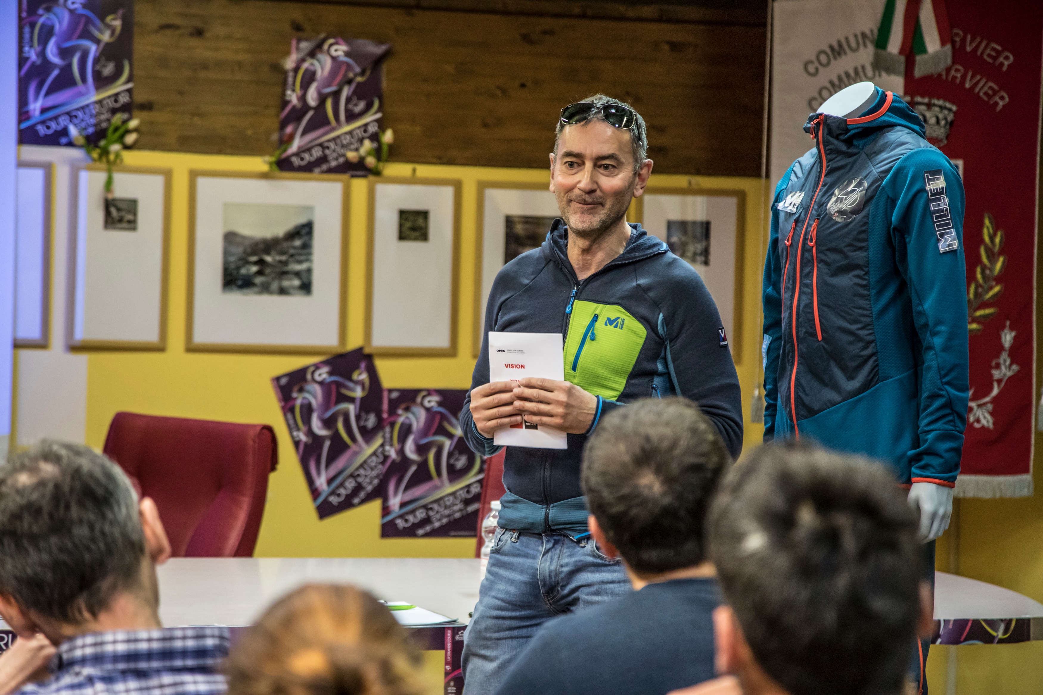 Hervè Locatelli, direttore commerciale per L’Europa del Sud, presenta la nuova pillole collection. Foto MIllet
