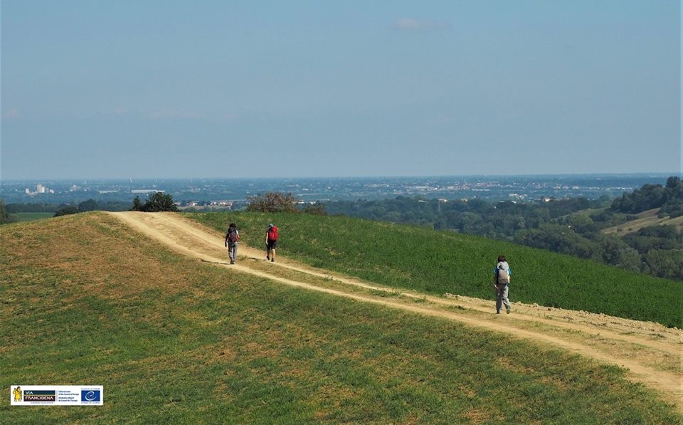 cammini, terre di mezzo, sondaggio, cammino di santiago, via francigena
