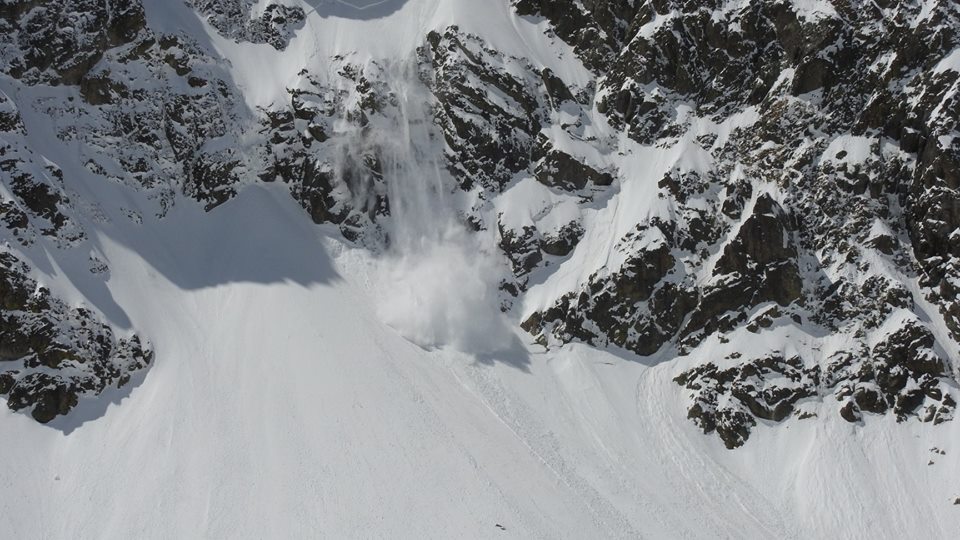 valanga, monte bianco, gendarmeria, Francia, bollettini, alpi, primo maggio