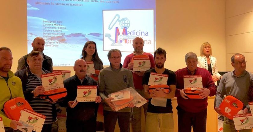 defibrillatori, sicurezza in montagna, rifugi, trentino, cnsas