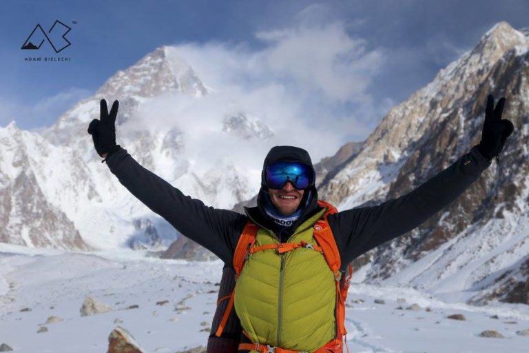 Chi Ha Scalato Per Primo L Everest