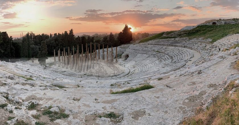 friuli venezia giulia, teatro greco, siracusa, stefano boeri, le troiane, euripide, rinascita, tempesta vaia