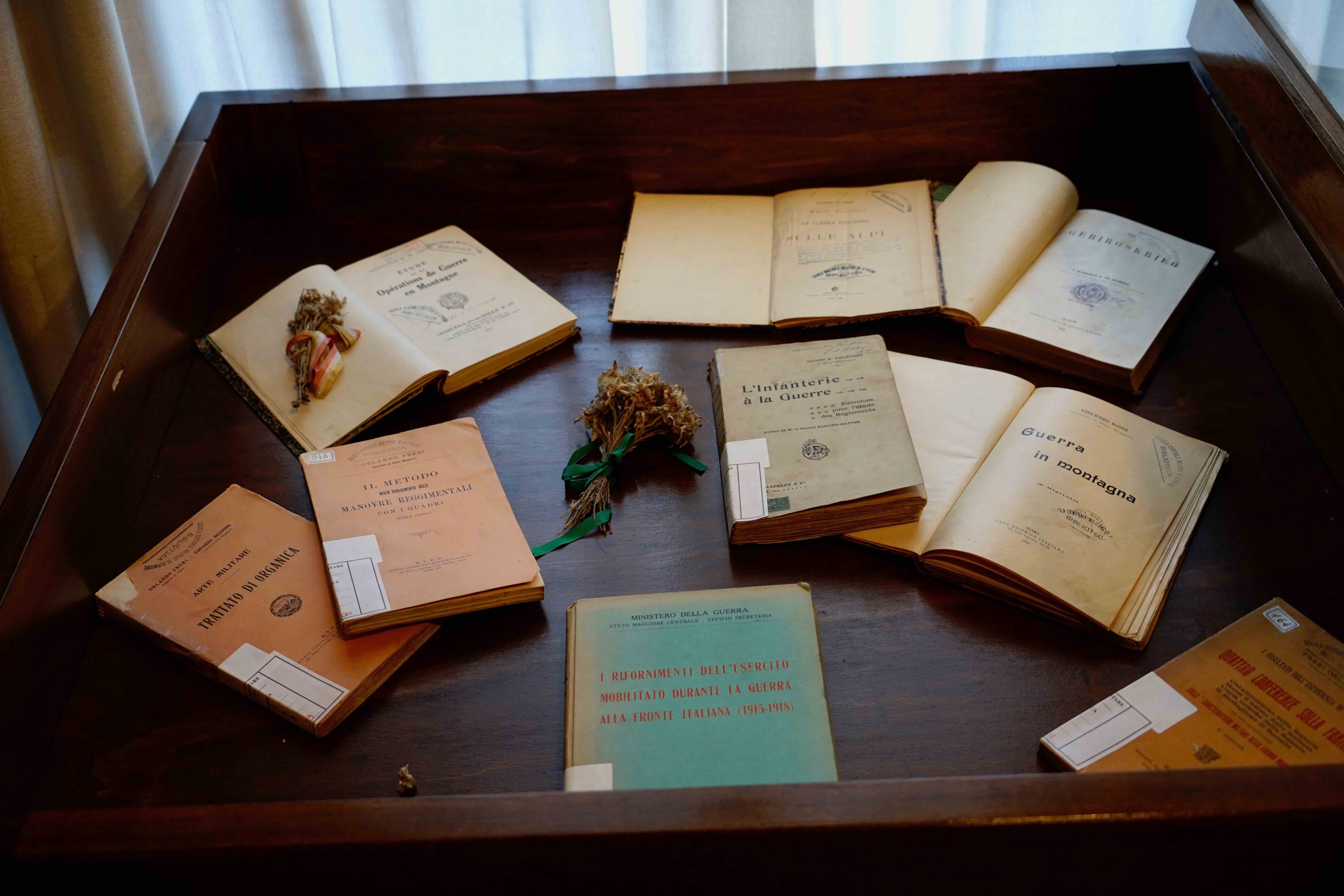libri, biblioteca