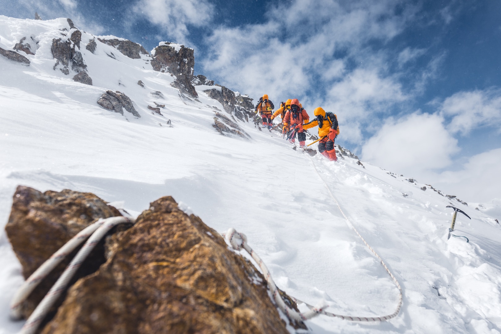 Screen dal film Manaslu - Berg Der Seelen