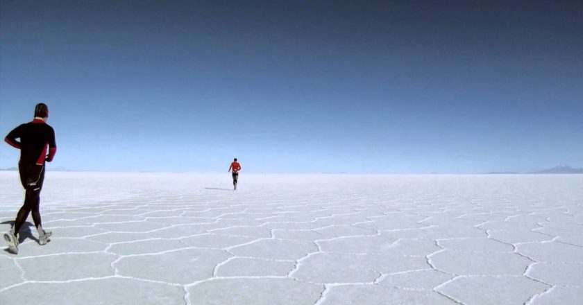 nico valsesia, marco gazzola, salar de uyuni, deserto salato, bolivia, running