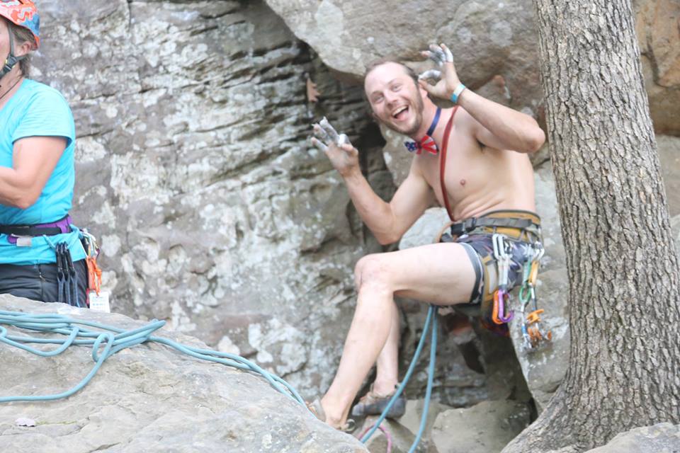 austin howell, free solo, incidente, linville gorge, arrampicata