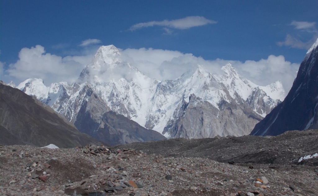 Il Gasherbrum IV dal campo di Goro II.