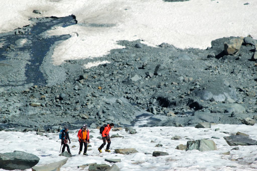 Alpinismo su ghiacciaio - Foto Ufficio Stampa Guide Alpine Lombardia