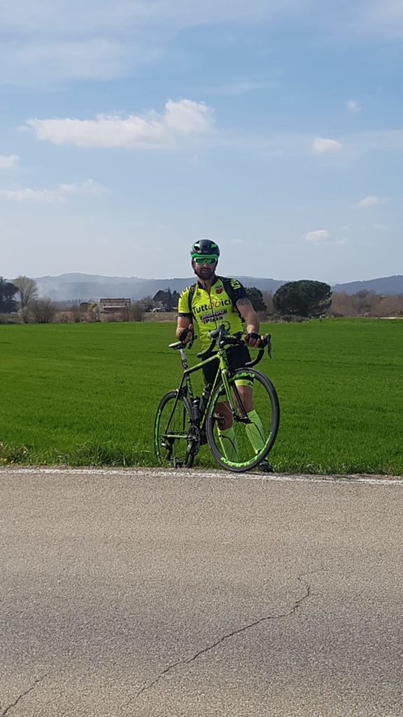 Massimo Pascale in sella alla sua bici