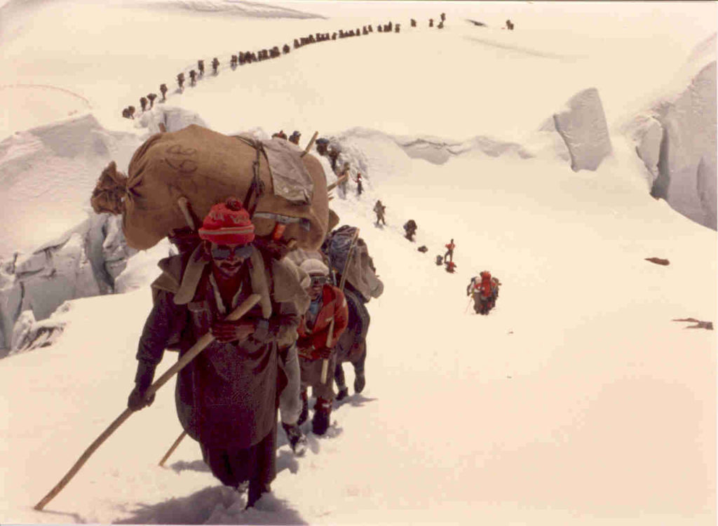 Foto di archivio delle spedizione italiana al K2 del 1954