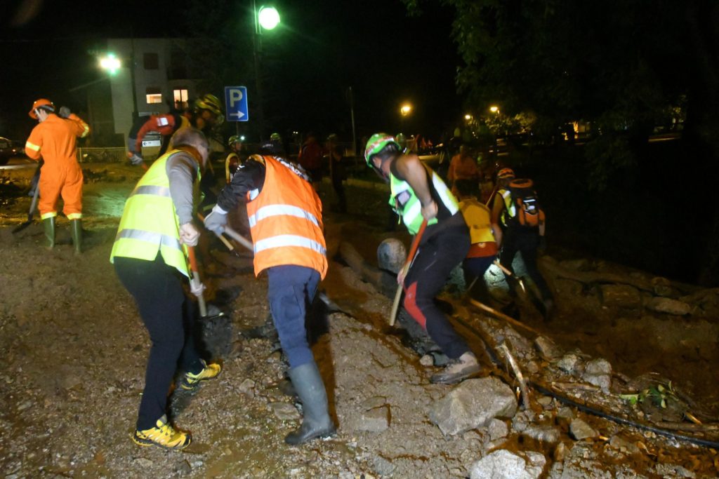 Squadre di soccorso all