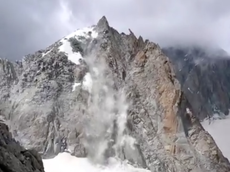 crollo sulla Tour Ronde, massiccio del monte Bianco