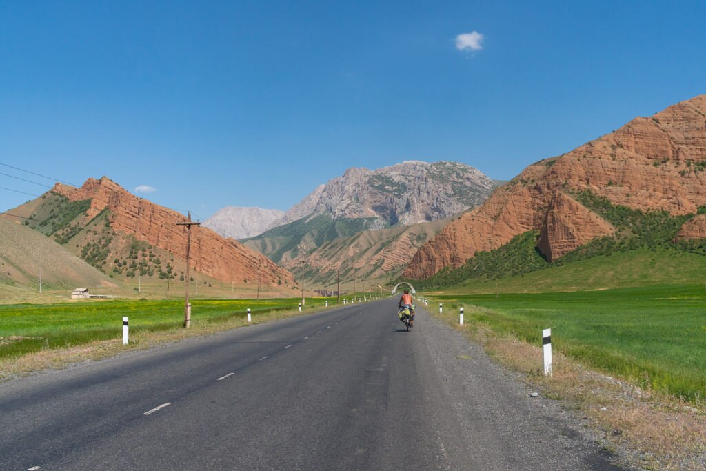 Pamir Highway, Cina