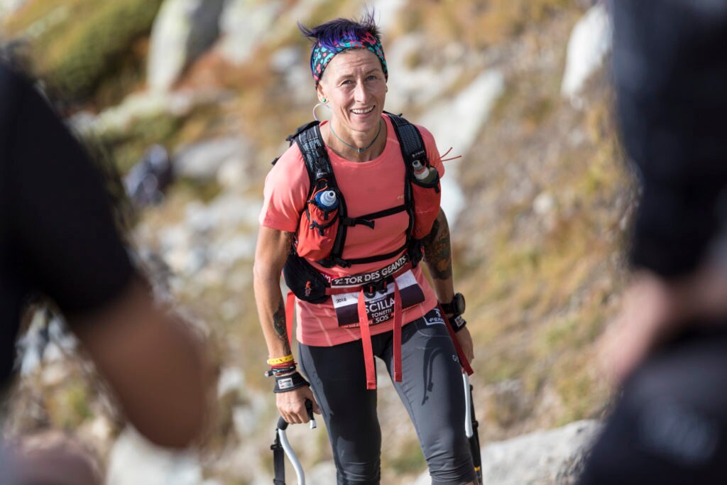 Tor 2018 primo giorno Scilla ancora fresca verso il rifugio Deffeyes. Foto Alexis Courthoud