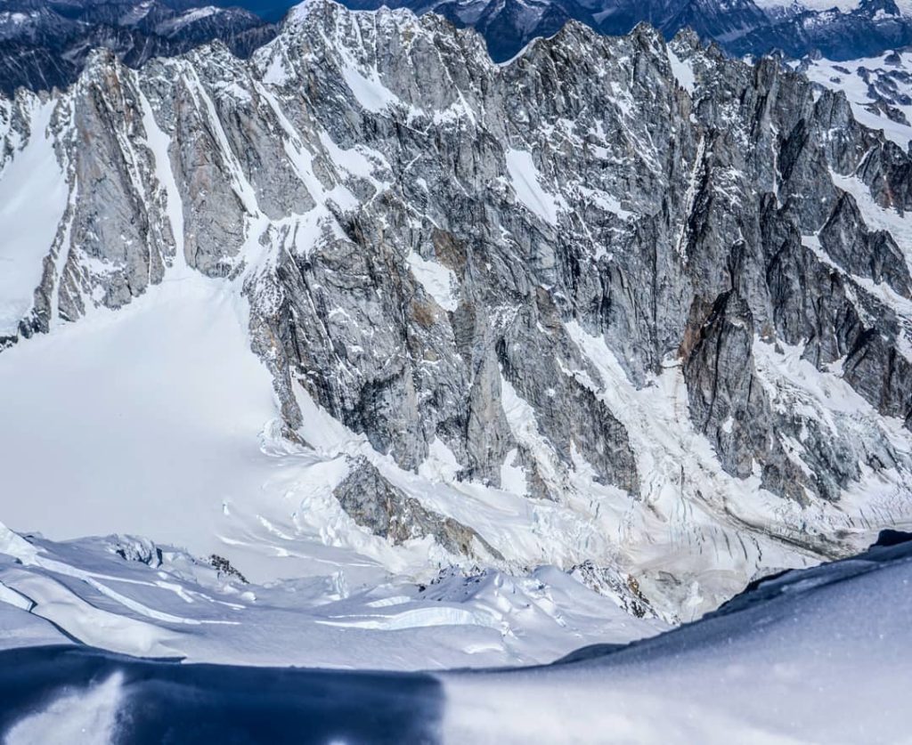 I cambiamenti climatici stanno rendendo complesse le condizioni dei ghiacciai del Waddington - Foto Blog Ian Welsted