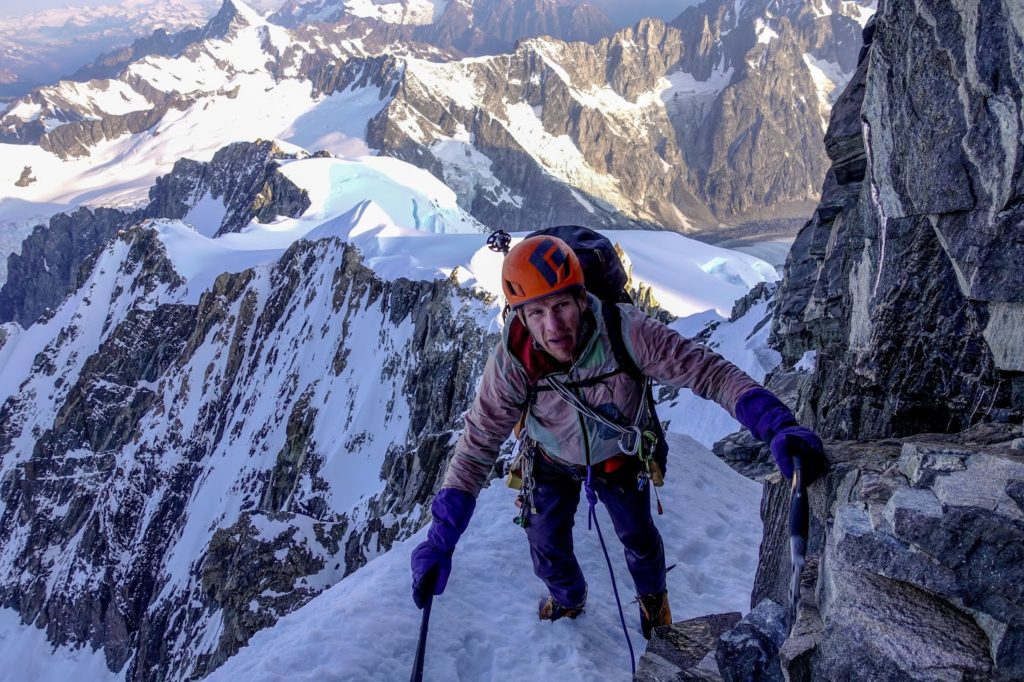 Ian Welsted durante la salita della cresta ovest del Waddington - Foto Blog Ian Welsted