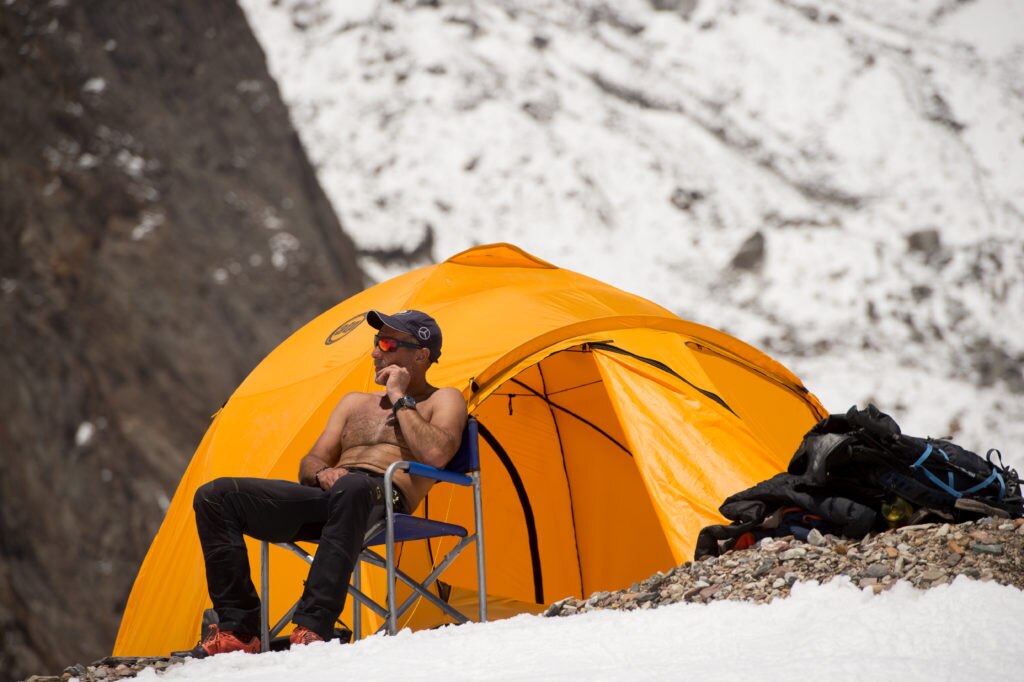 Dalla spedizione al K2. Foto archivio Horn