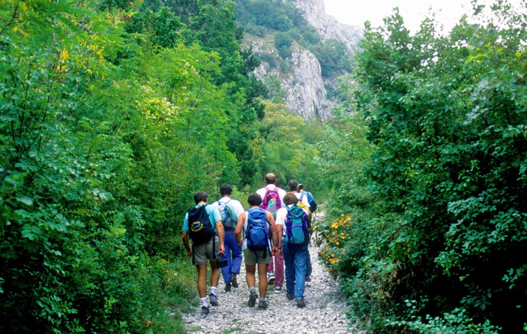 Escursionisti in Val Rosandra