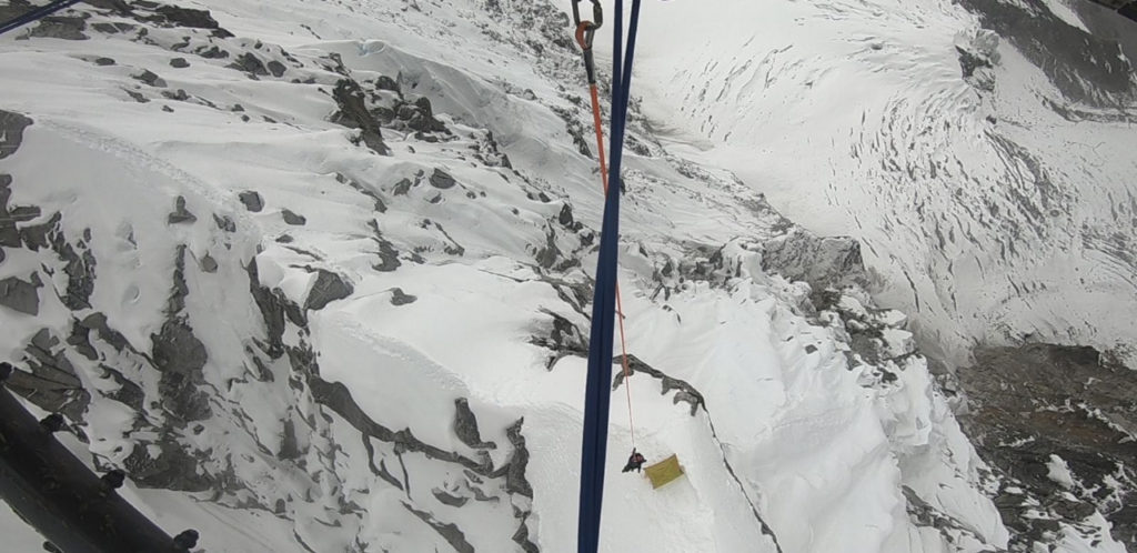 Una foto del soccorso sul Chuki Mago. Foto @ Alex Txikon FB