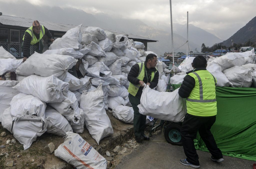 everest, rifiuti