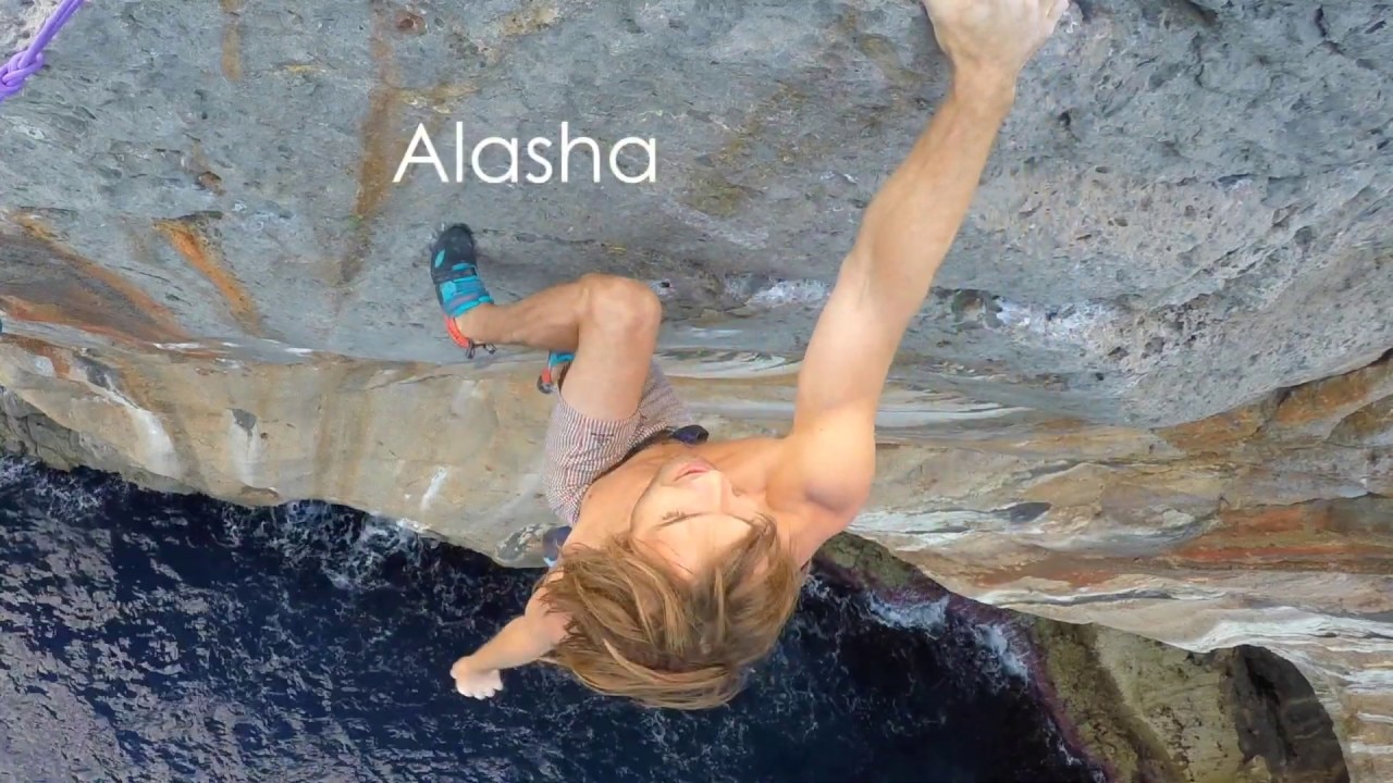 chris sharma, deep water solo, alasha
