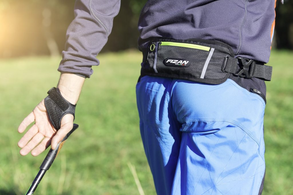 Nordic walking. Foto @ Michelangelo Oprandi - Claudio Mora, mountainandfitness.com