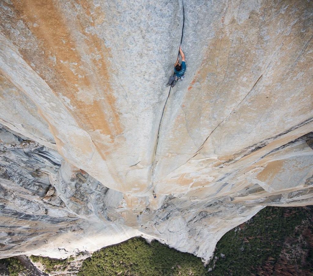 Sulla Salathe Headwall, Yosemite. Foto @ Brad Gobright Instagram